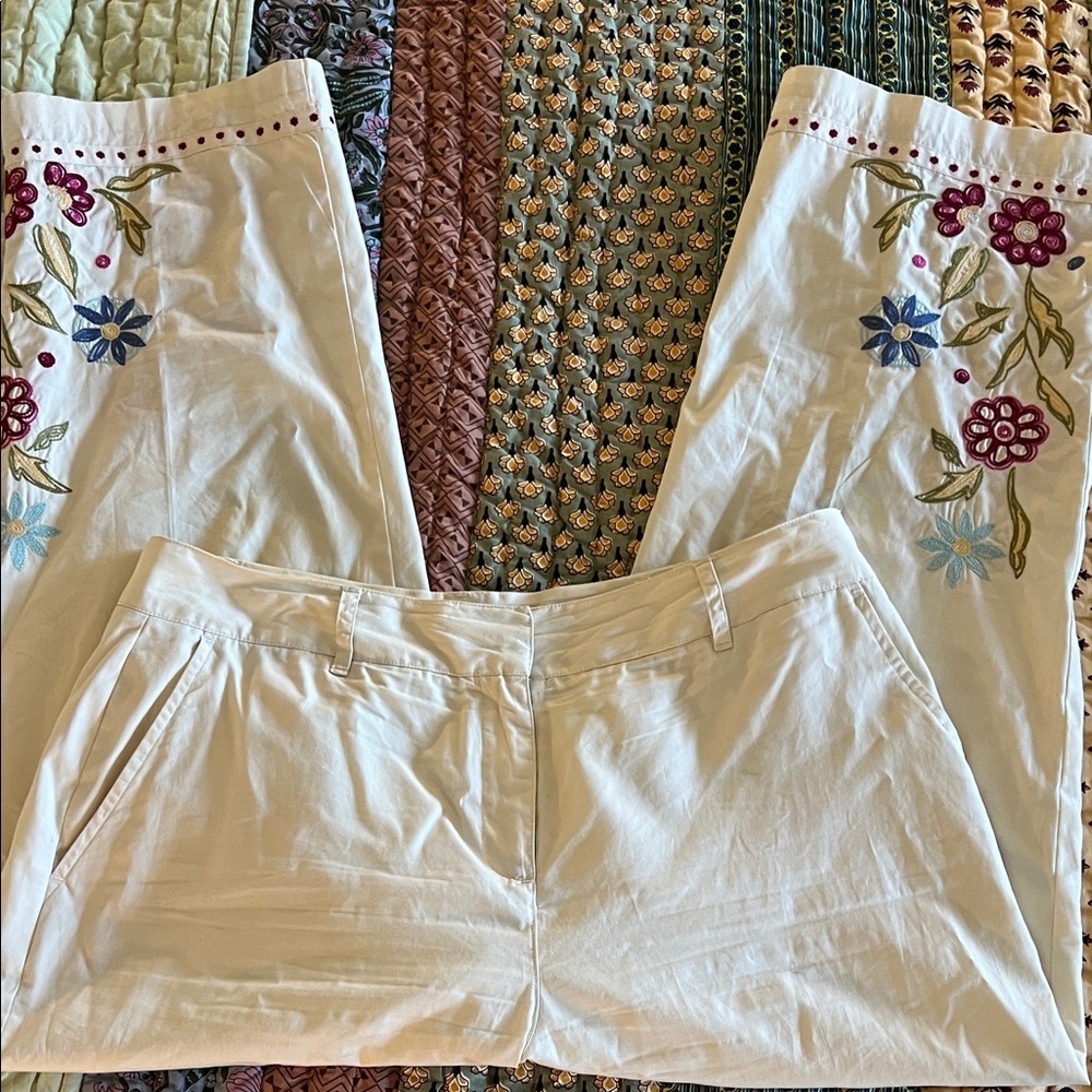 J. Jill Cream Cropped Pants with Floral Embroidery, GUC, 10
